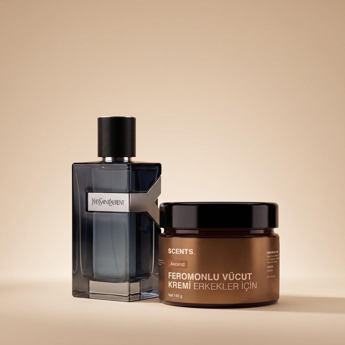 SCENTS Ascend · esin şişesiyle kart